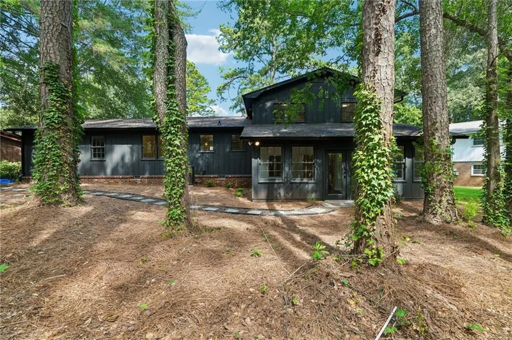 512 Wood Forest Court Marietta, GA 30066