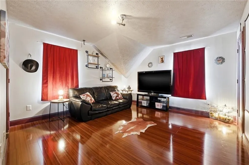 4643 Noah Overlook W Acworth, GA 30101