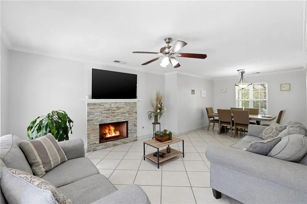 4643 Noah Overlook W Acworth, GA 30101