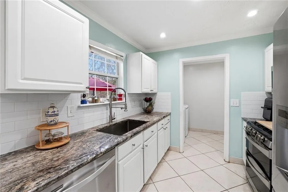 4643 Noah Overlook W Acworth, GA 30101