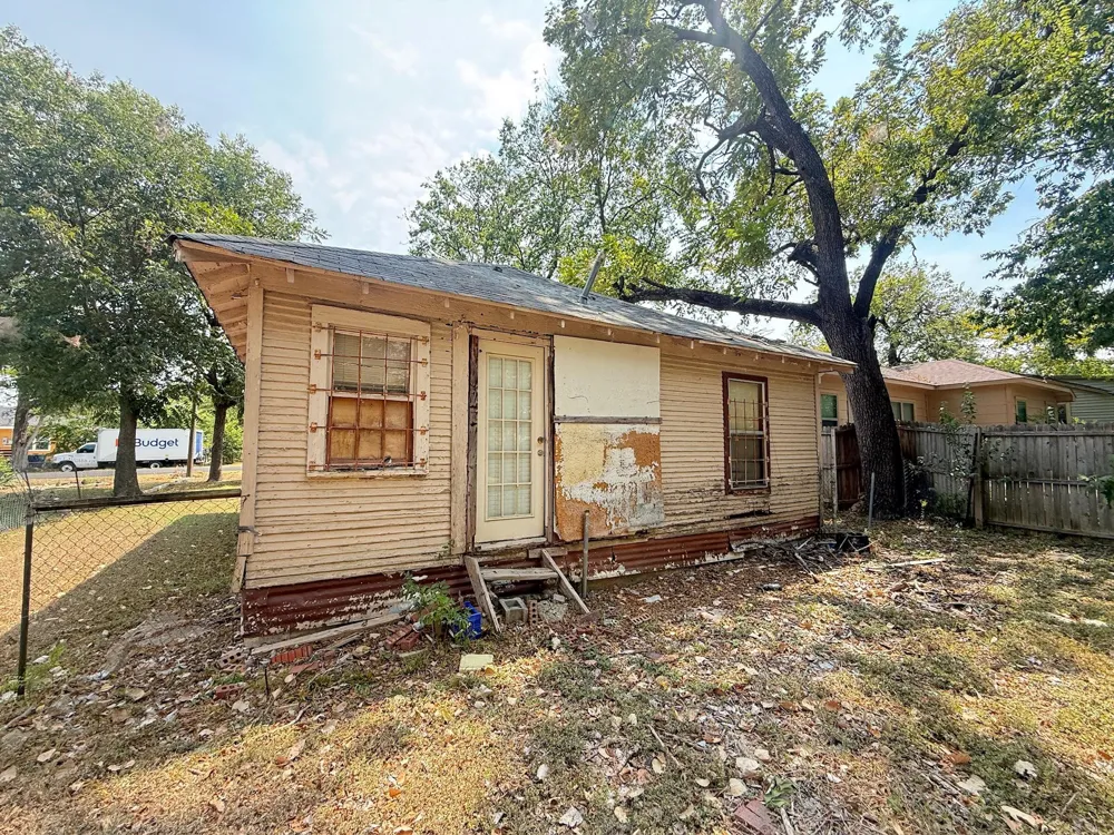 2555 Randolph Street Dallas, TX 75241