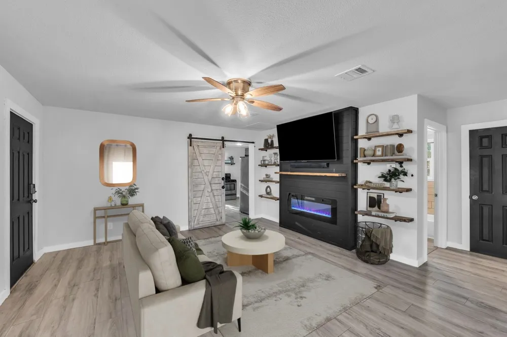 211 W Stegall Drive Robinson, TX 76706