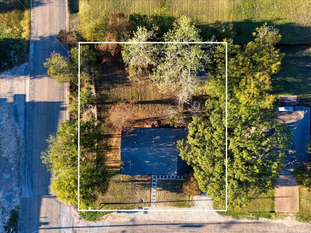 211 W Stegall Drive Robinson, TX 76706