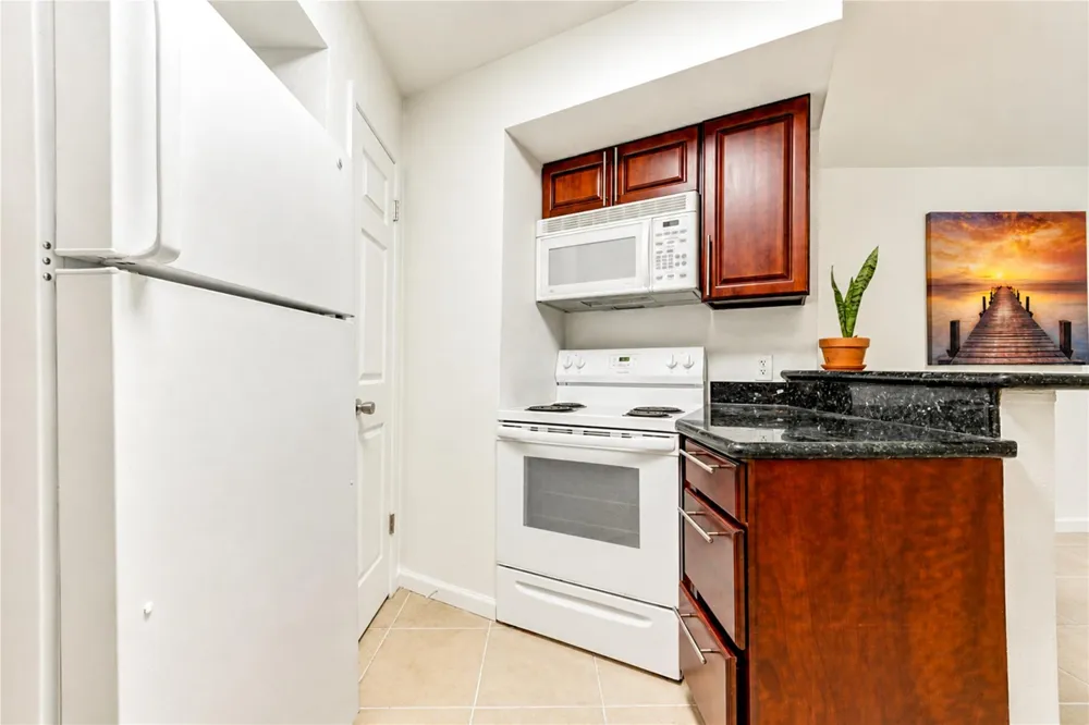 10811 Richmond Avenue #22 Houston, TX 77042
