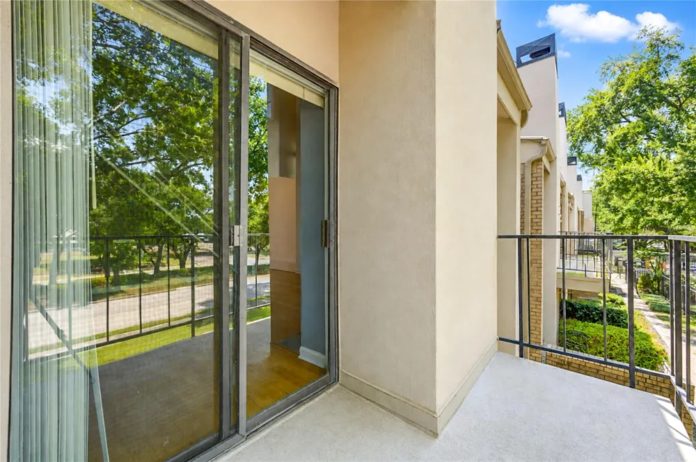 10811 Richmond Avenue #22 Houston, TX 77042