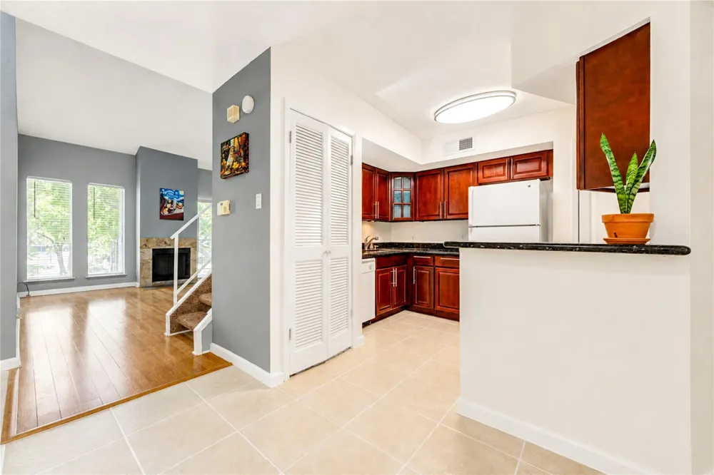 10811 Richmond Avenue #22 Houston, TX 77042