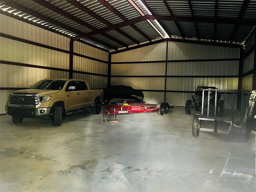 640 County Road 306 Cleveland, TX 77327