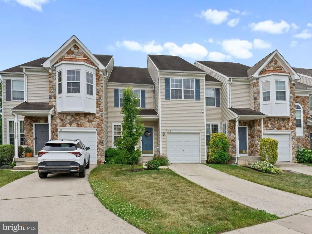 186 CHANCELLOR DRIVE Deptford, NJ 08096