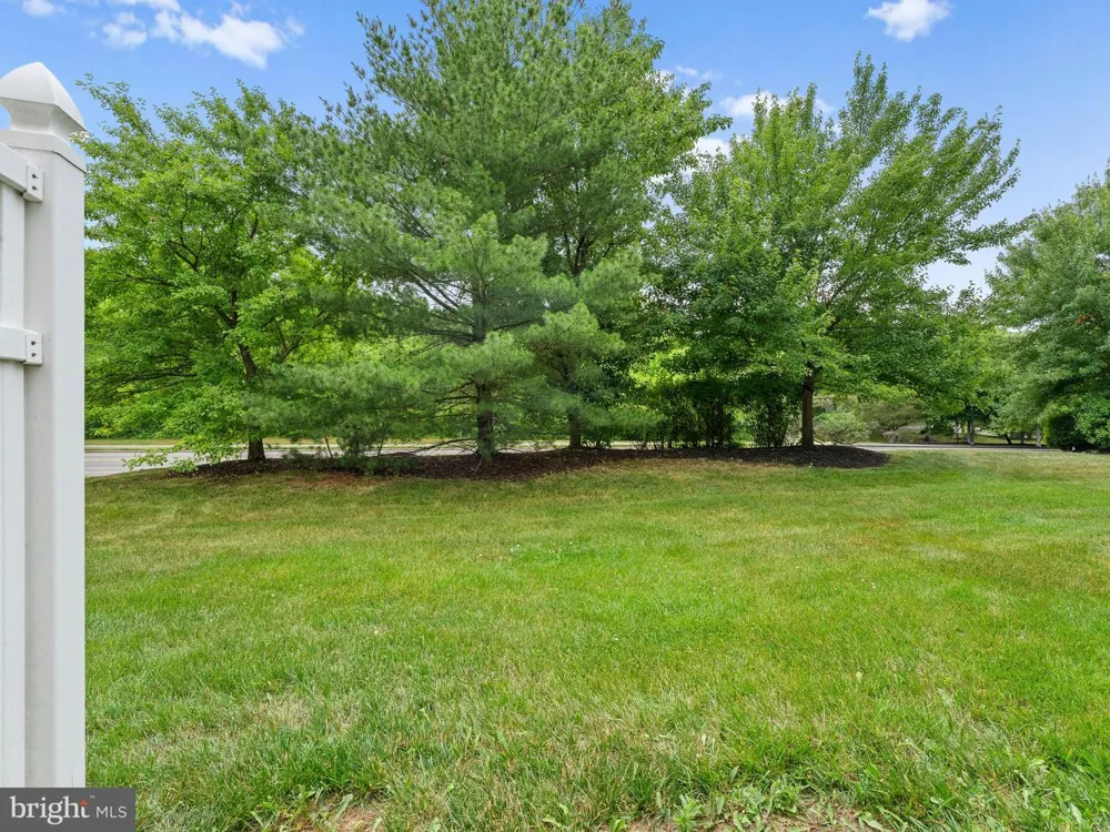 186 CHANCELLOR DRIVE Deptford, NJ 08096