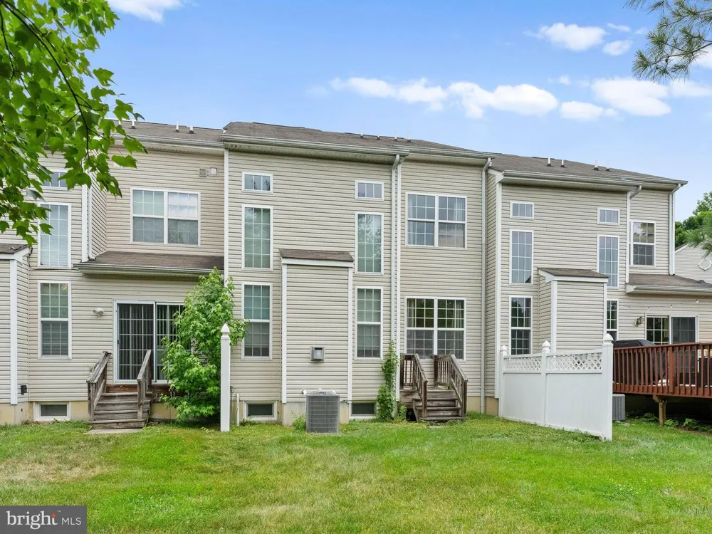 186 CHANCELLOR DRIVE Deptford, NJ 08096