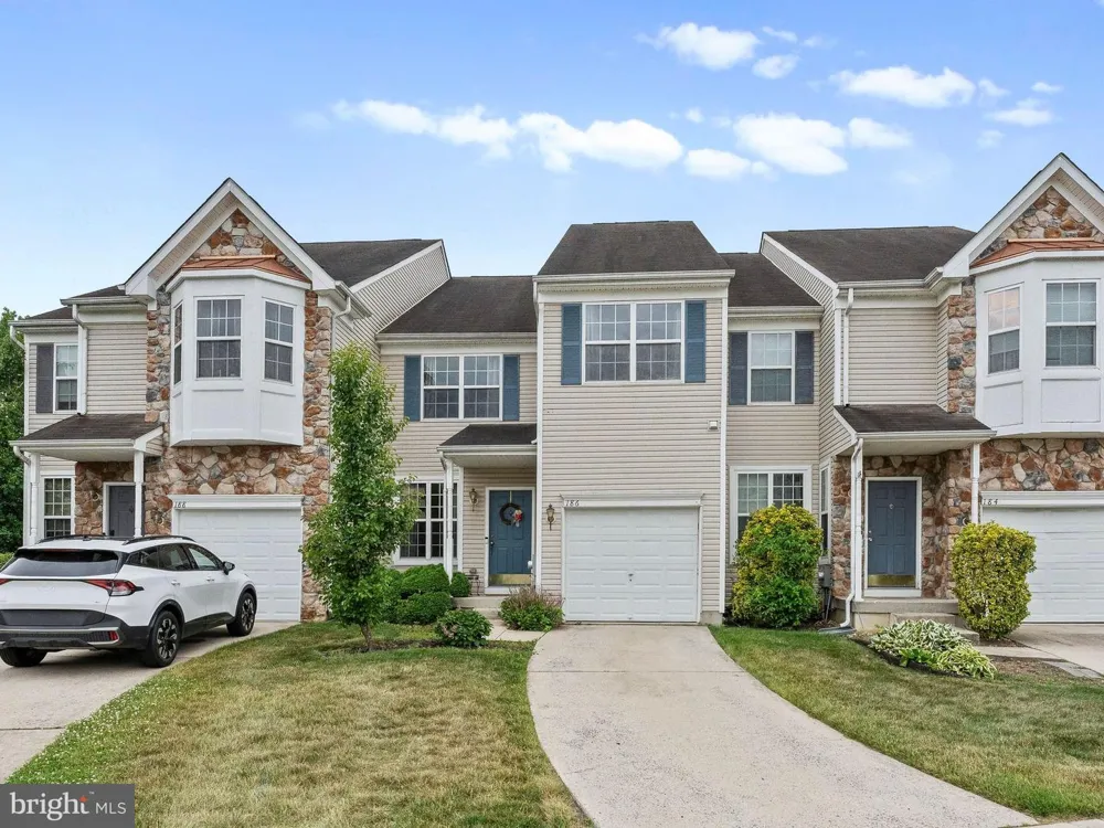186 CHANCELLOR DRIVE Deptford, NJ 08096