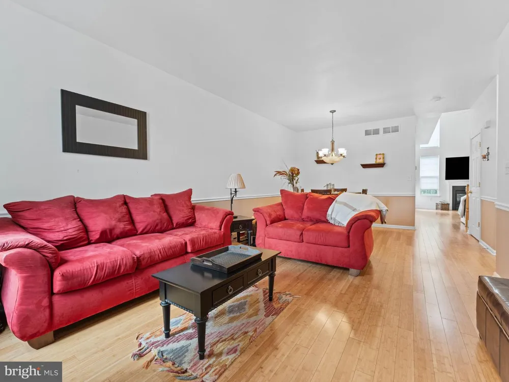 186 CHANCELLOR DRIVE Deptford, NJ 08096