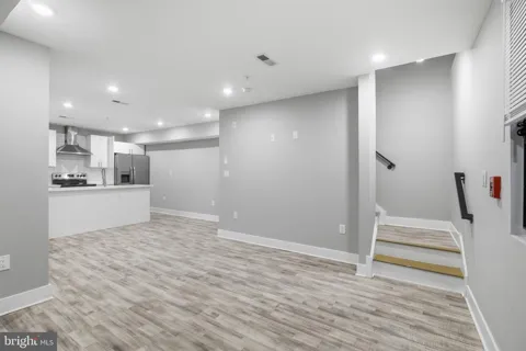 2500 MASCHER STREET #2