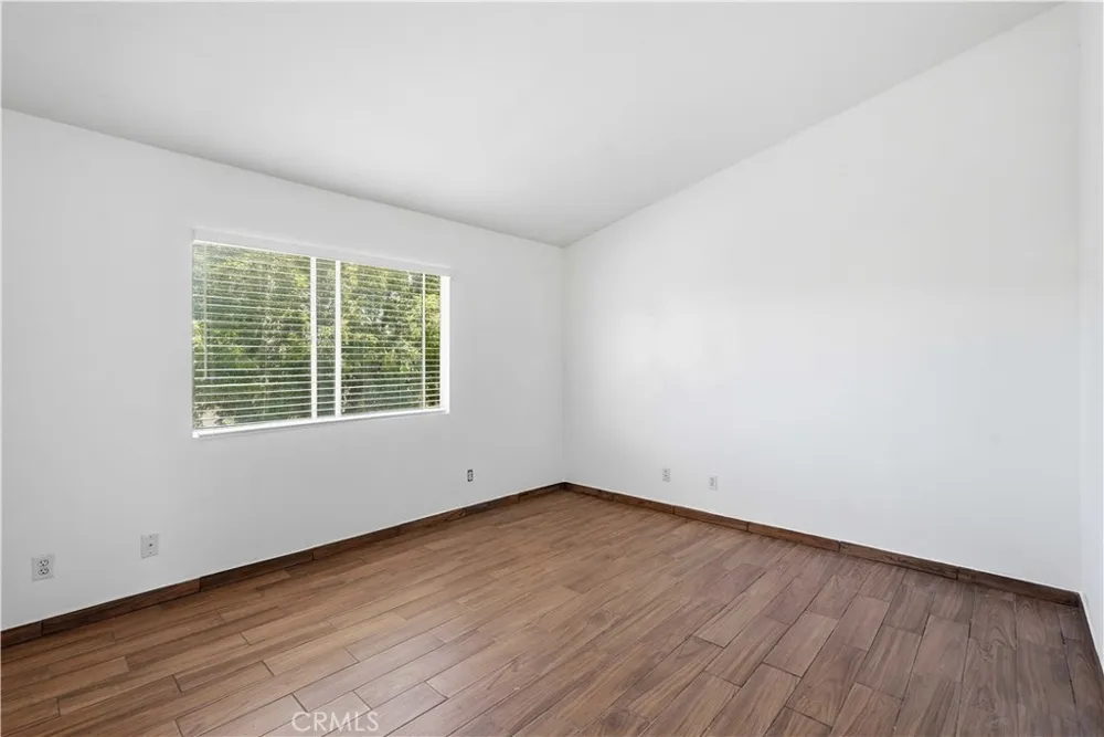 2614 W Newgrove Street Lancaster, CA 93536
