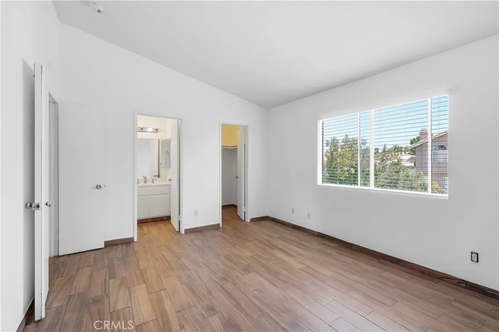 2614 W Newgrove Street Lancaster, CA 93536