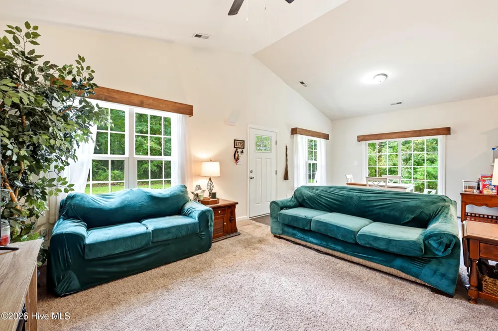 446 Pond Road Rocky Point, NC 28457