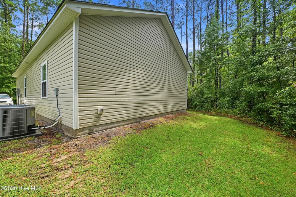 446 Pond Road Rocky Point, NC 28457