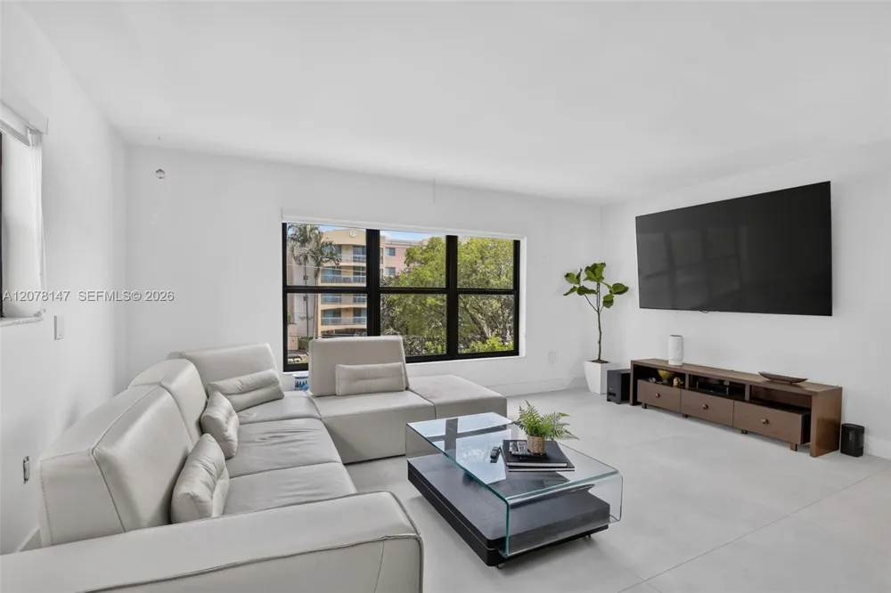 200 Golden Isles Dr #306 Hallandale Beach, FL 33009
