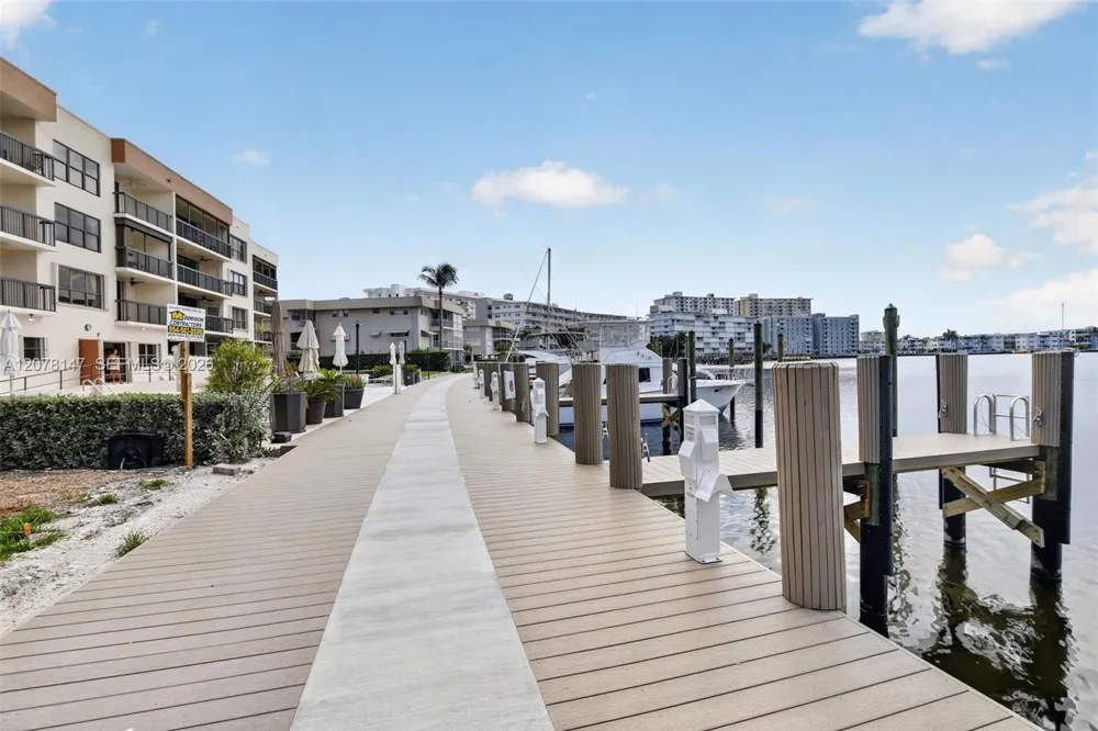 200 Golden Isles Dr #306 Hallandale Beach, FL 33009