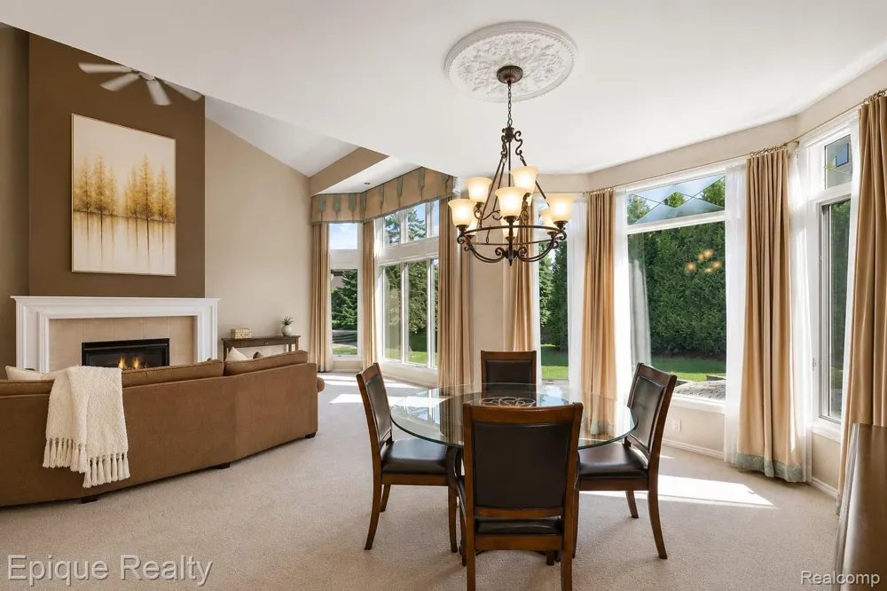 5675 Golf Pointe Drive Clarkston City, MI 48348