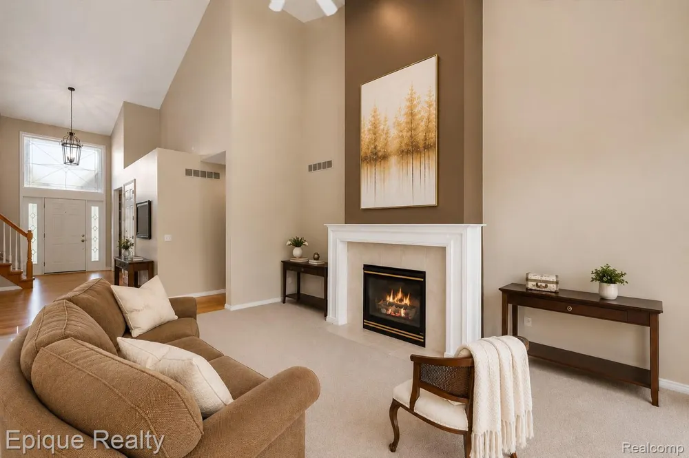 5675 Golf Pointe Drive Clarkston City, MI 48348