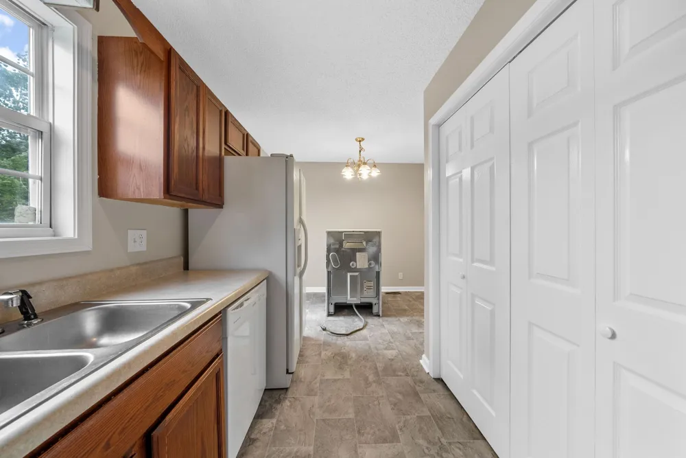 320 Lafayette Point Cir Clarksville, TN 37042