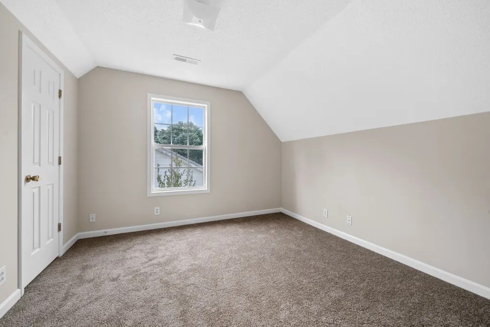 320 Lafayette Point Cir Clarksville, TN 37042