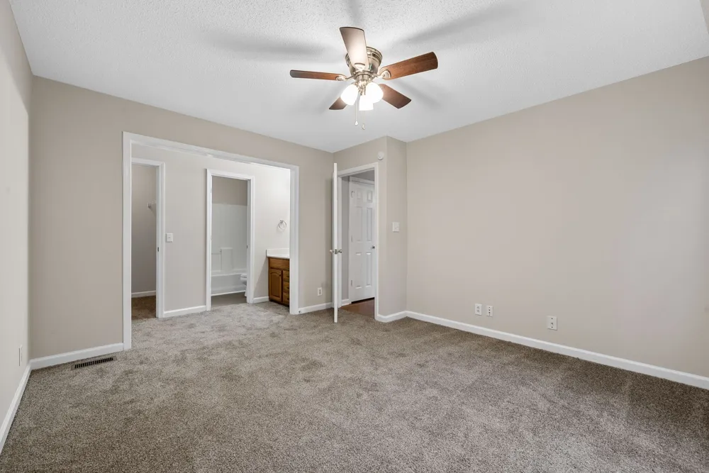 320 Lafayette Point Cir Clarksville, TN 37042