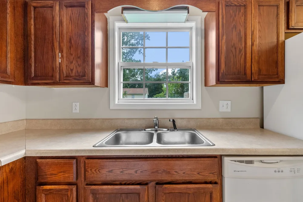 320 Lafayette Point Cir Clarksville, TN 37042