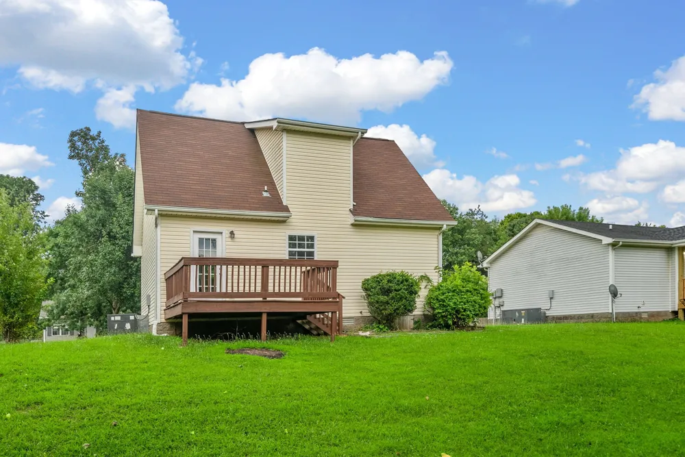 320 Lafayette Point Cir Clarksville, TN 37042