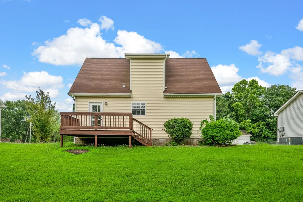 320 Lafayette Point Cir Clarksville, TN 37042