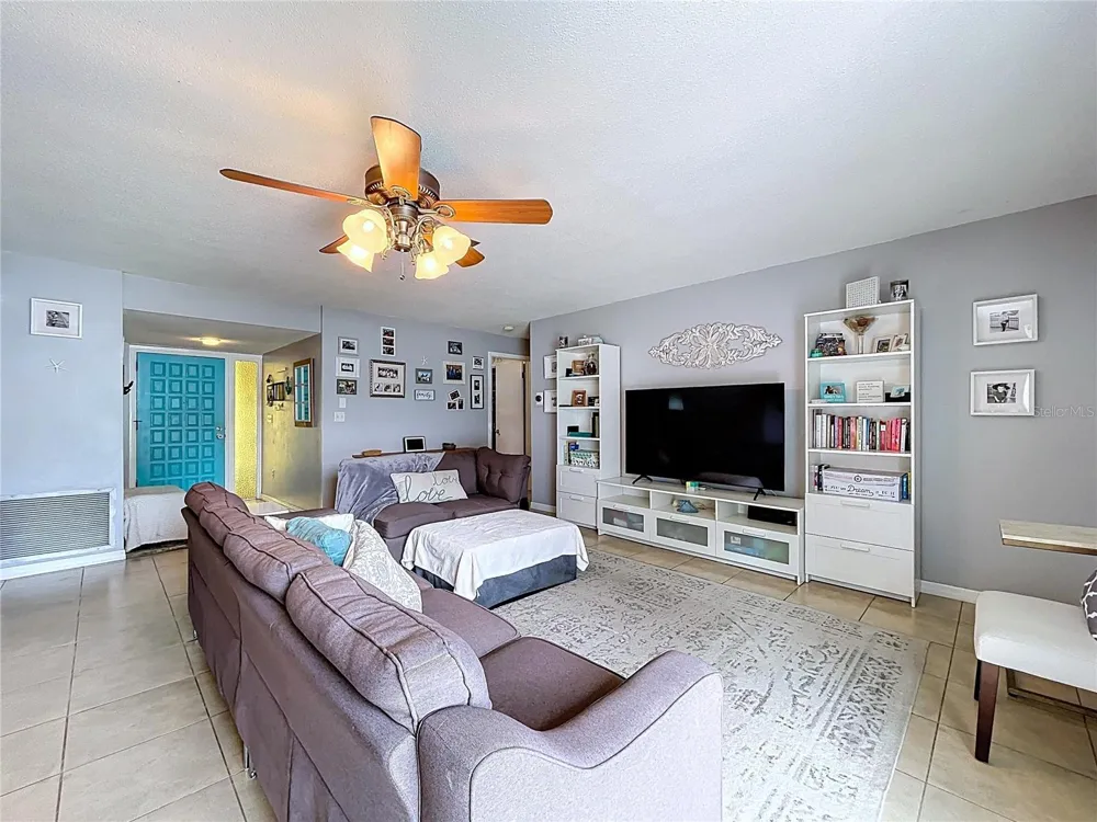 1622 DALE CIRCLE S Dunedin, FL 34698