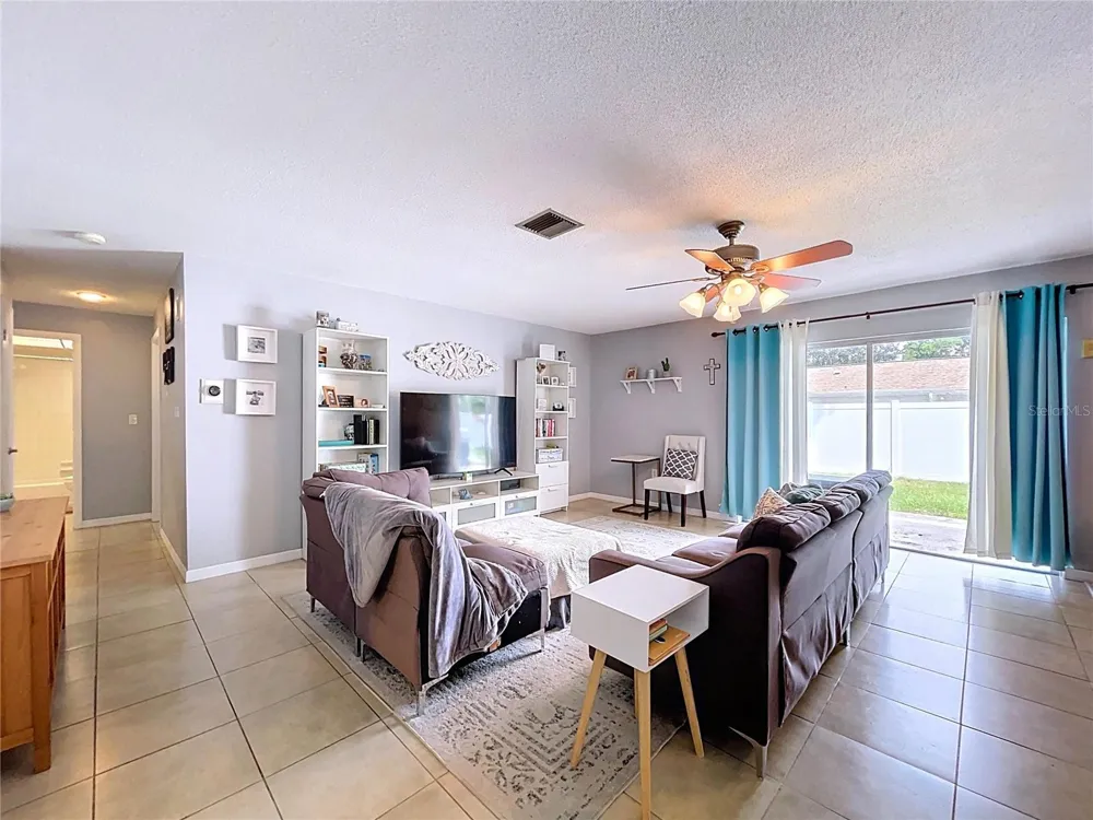 1622 DALE CIRCLE S Dunedin, FL 34698