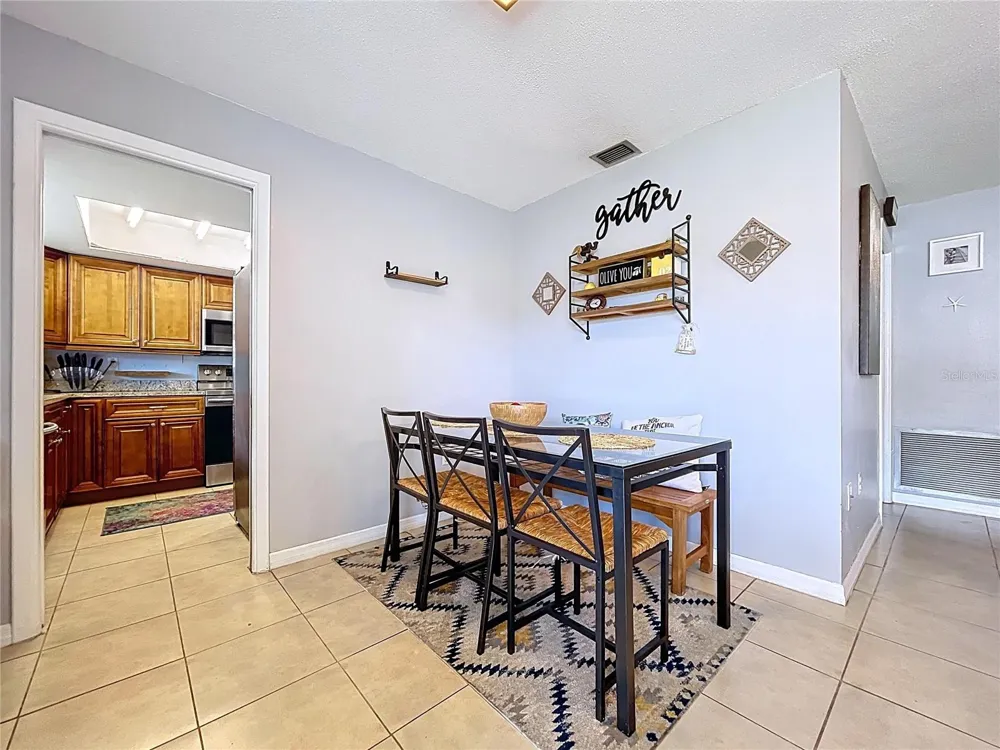 1622 DALE CIRCLE S Dunedin, FL 34698