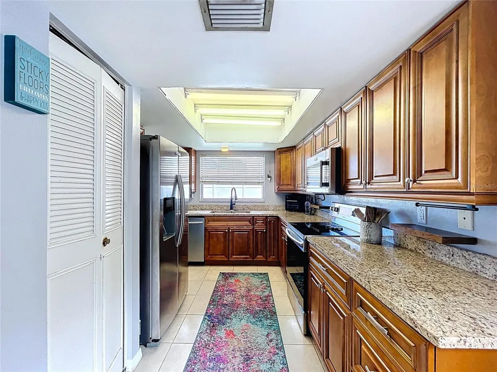 1622 DALE CIRCLE S Dunedin, FL 34698