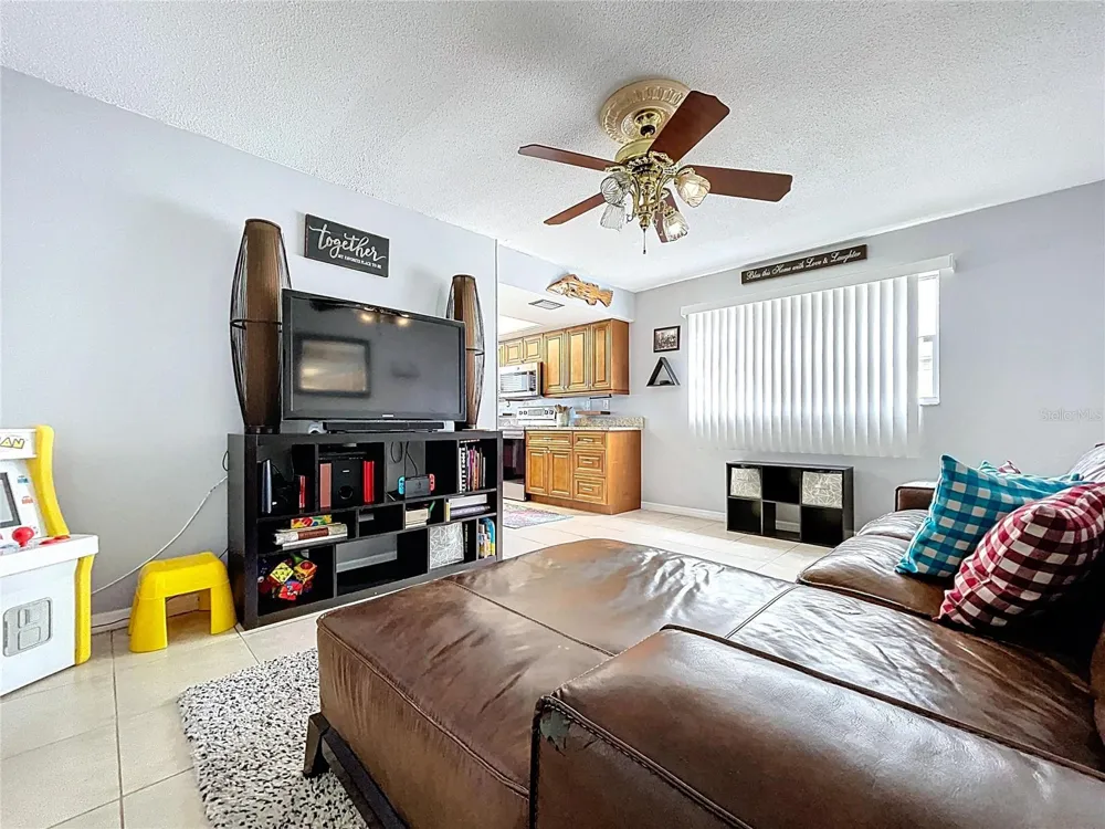 1622 DALE CIRCLE S Dunedin, FL 34698