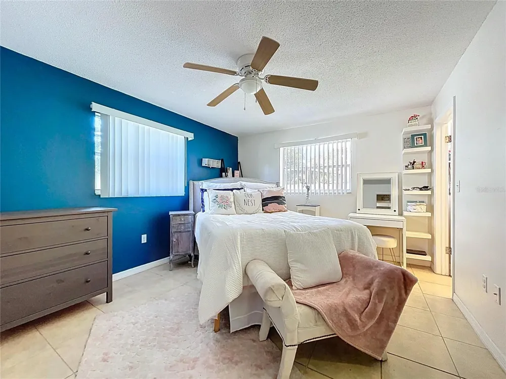 1622 DALE CIRCLE S Dunedin, FL 34698