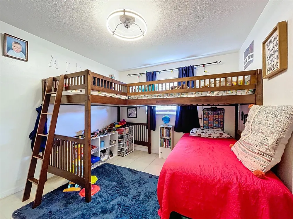 1622 DALE CIRCLE S Dunedin, FL 34698