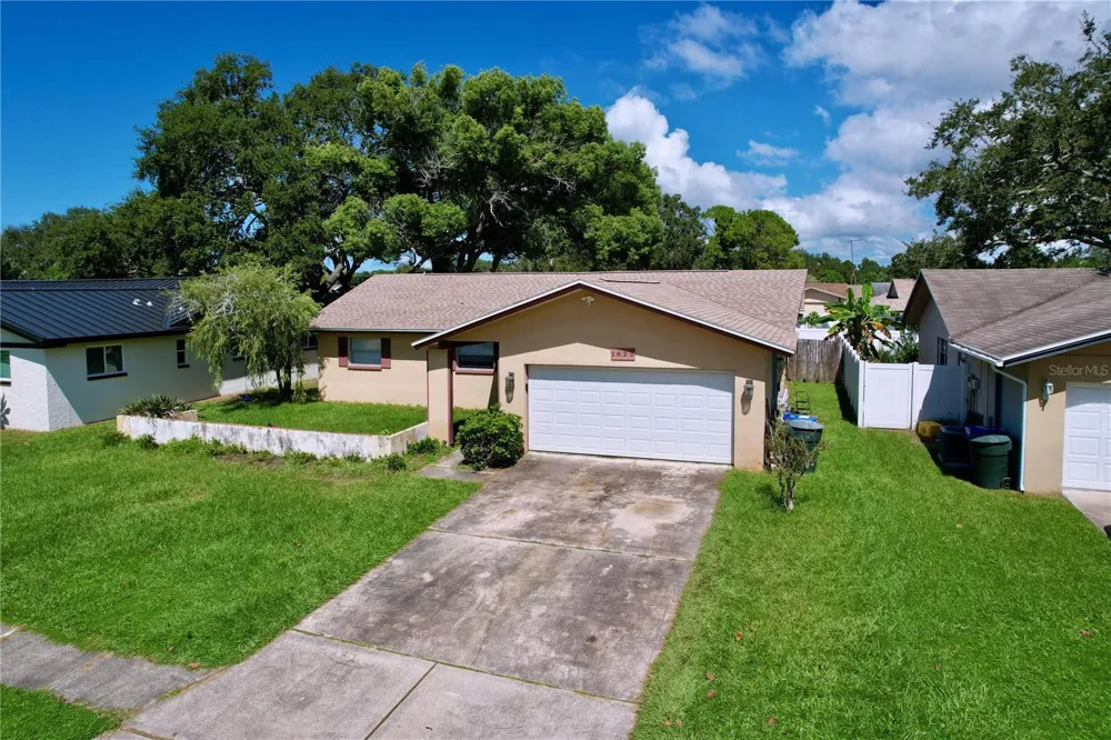 1622 DALE CIRCLE S Dunedin, FL 34698
