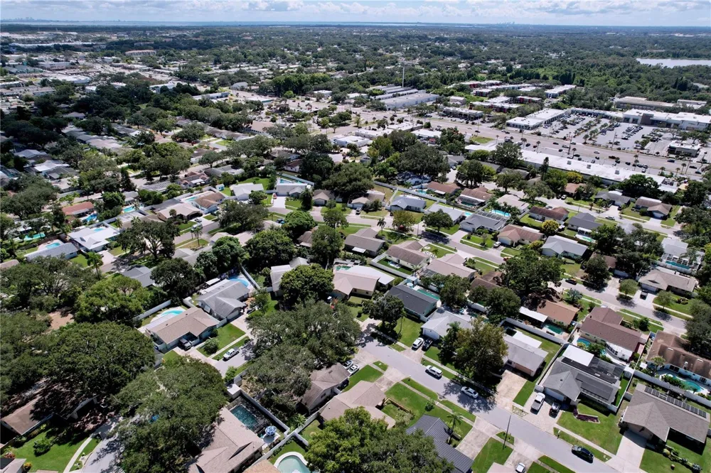1622 DALE CIRCLE S Dunedin, FL 34698