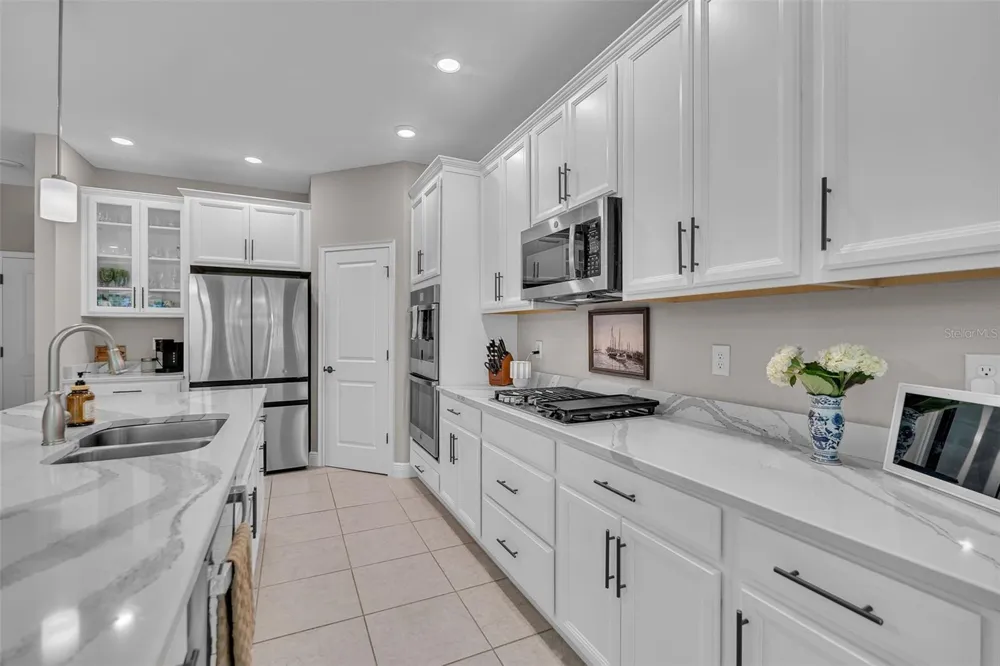 8219 TEA OLIVE TERRACE Palmetto, FL 34221