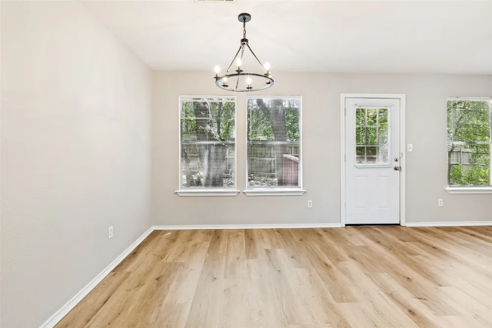 945 Sagewood Trail San Marcos, TX 78666