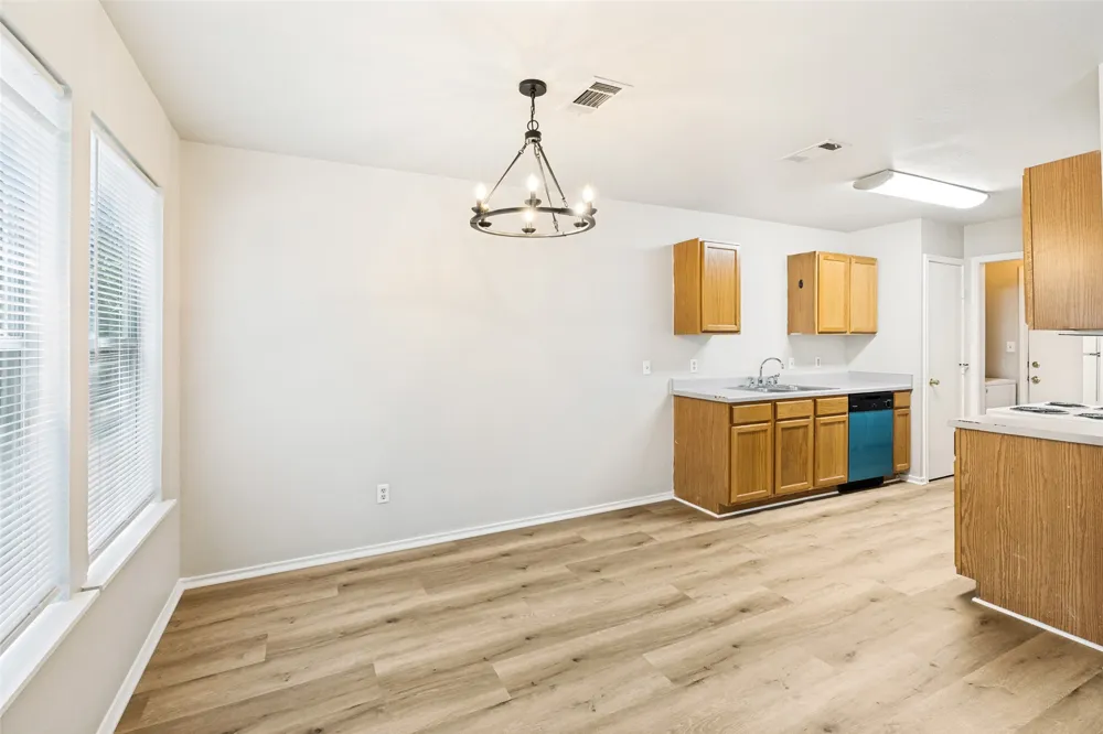 945 Sagewood Trail San Marcos, TX 78666