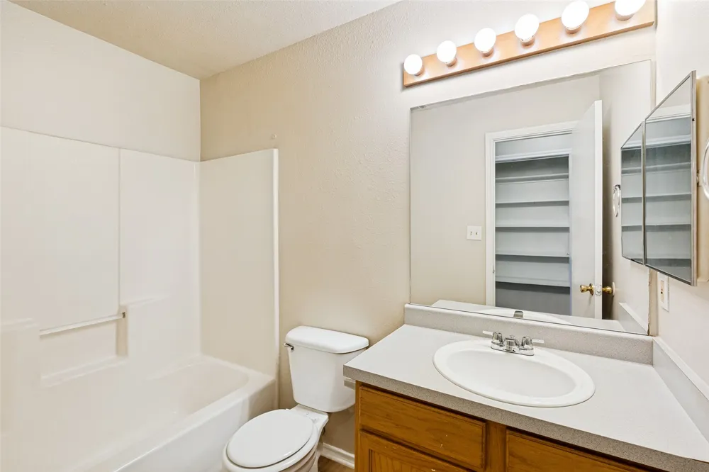 945 Sagewood Trail San Marcos, TX 78666