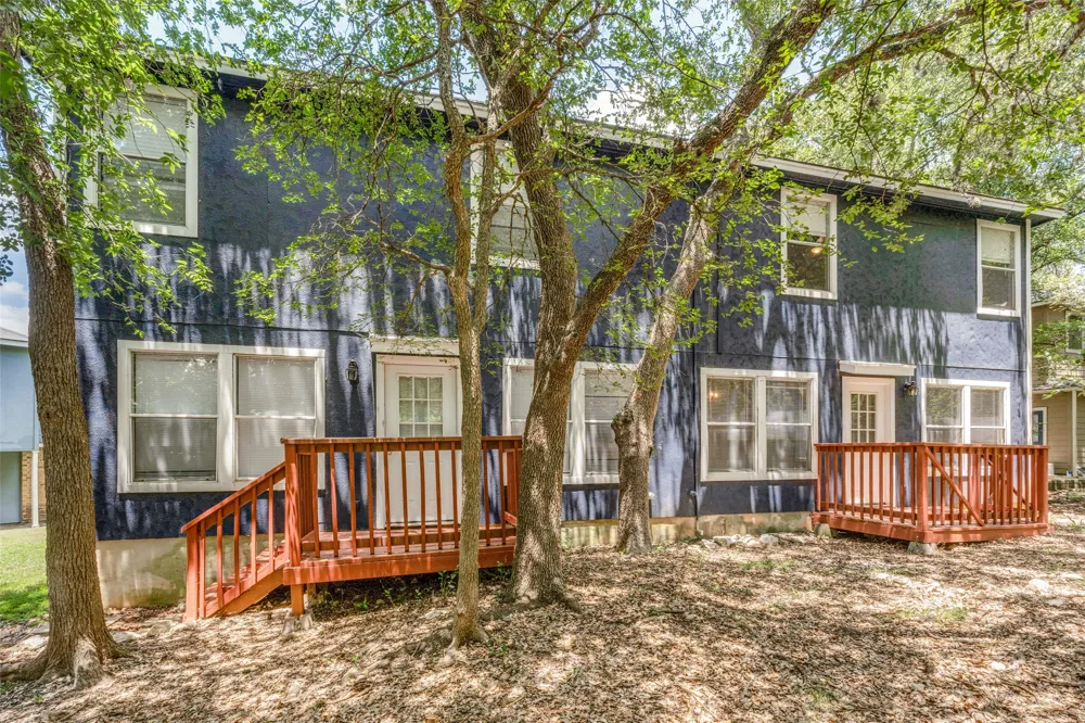 945 Sagewood Trail San Marcos, TX 78666