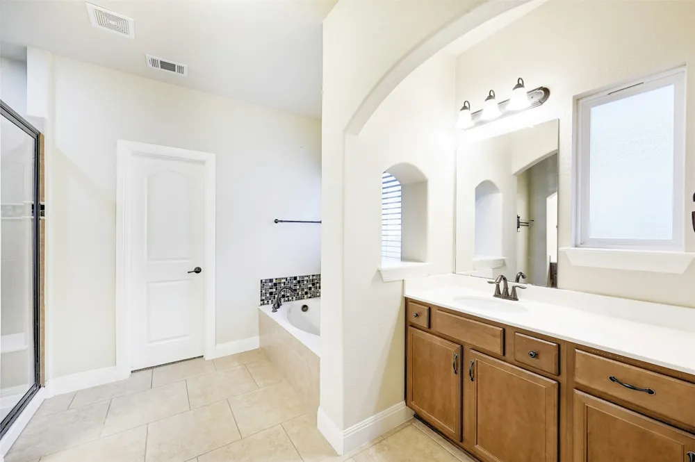 104 Turvey Cove Hutto, TX 78634
