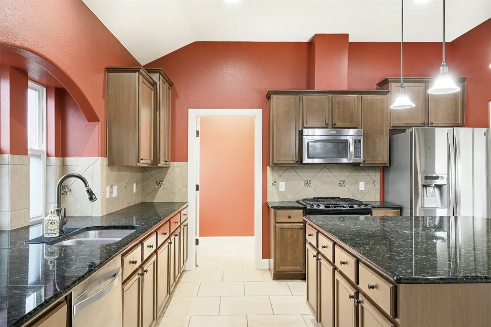 104 Turvey Cove Hutto, TX 78634