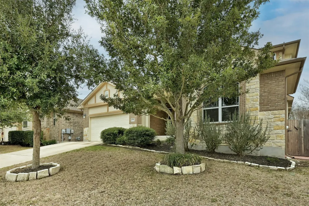 104 Turvey Cove Hutto, TX 78634