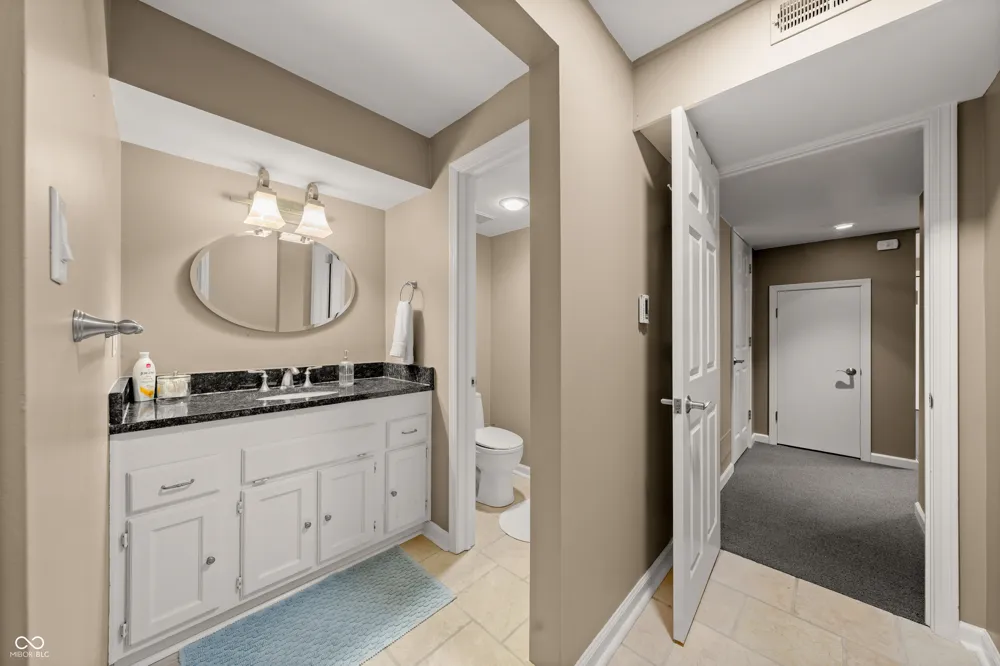 10707 Compass Court Indianapolis, IN 46256