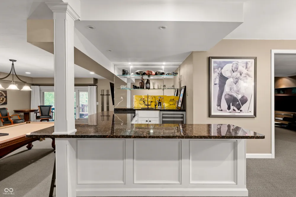 10707 Compass Court Indianapolis, IN 46256
